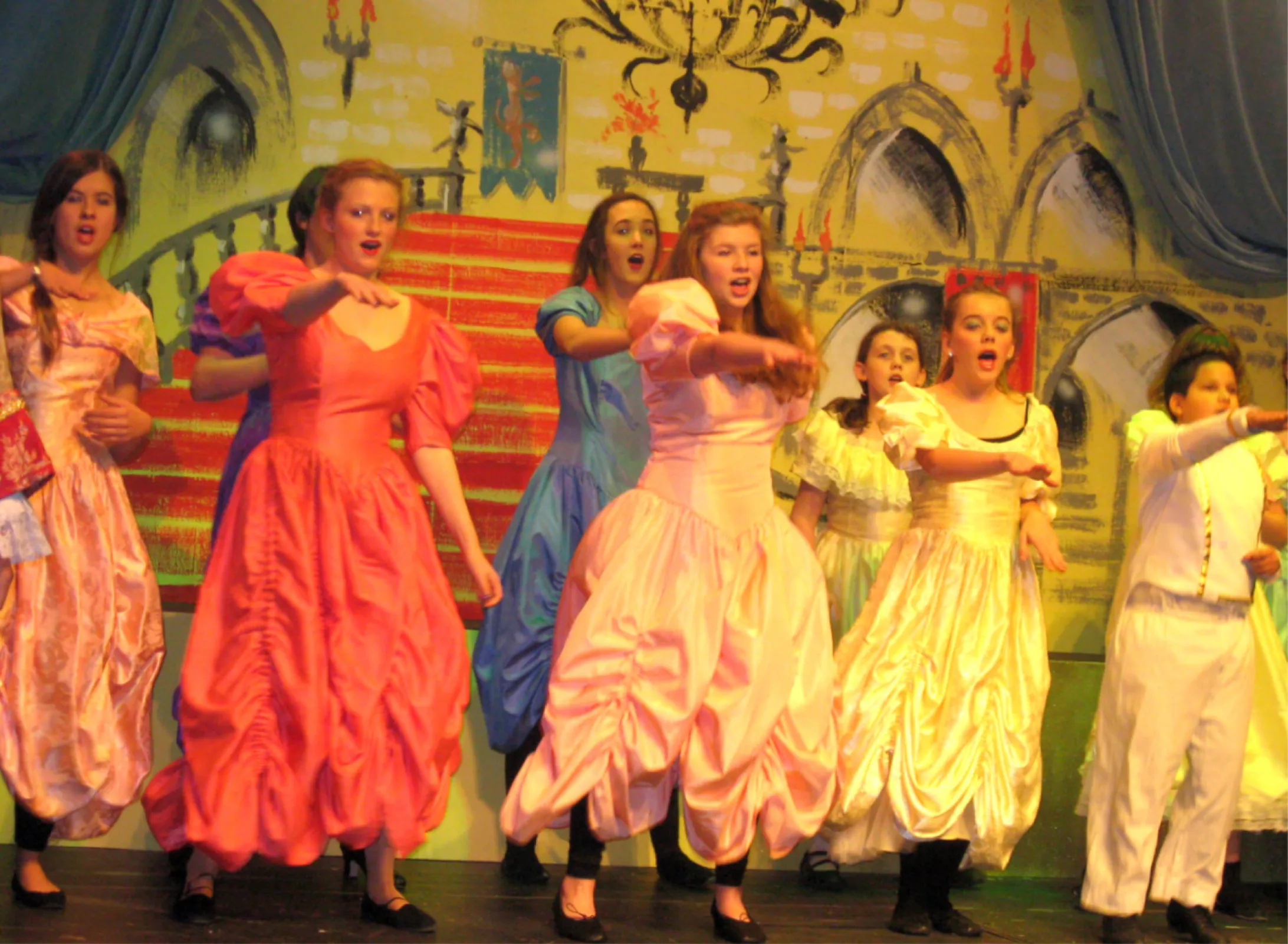 2013-12 Snow White And The Seven Dwarves 01