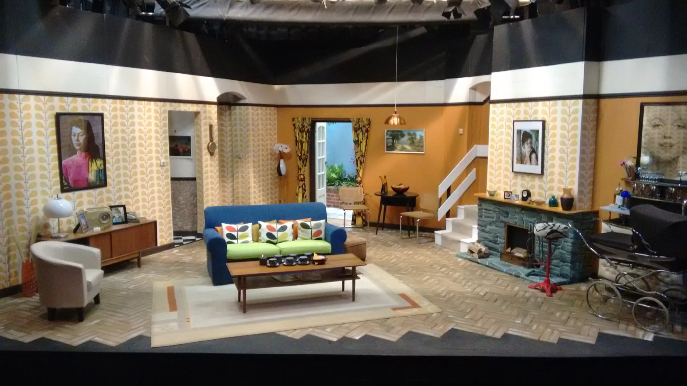 Wiki_Photograph_Show_2017-05_Absent_Friends_01