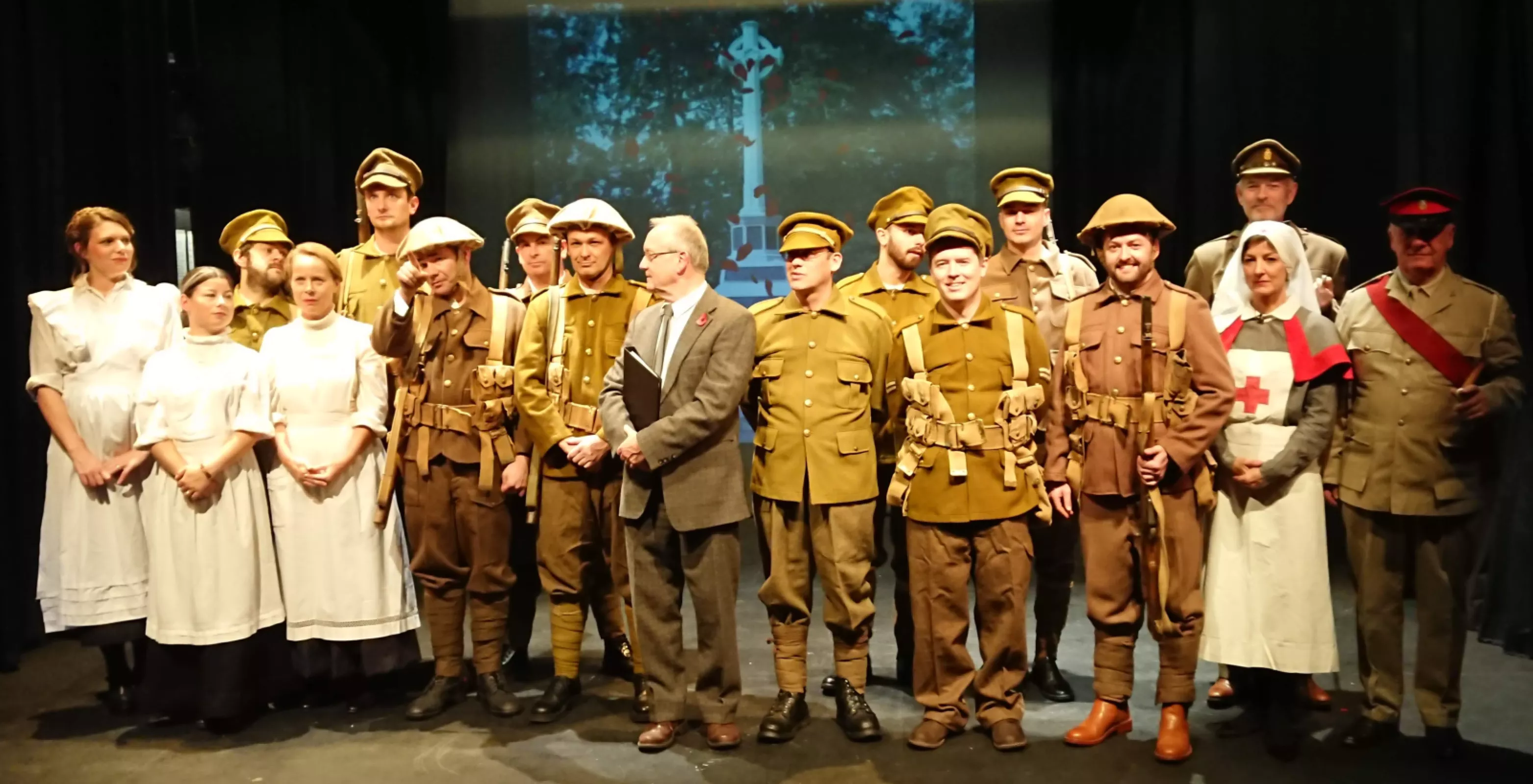2018-11 Ten Tommies From Thame 00