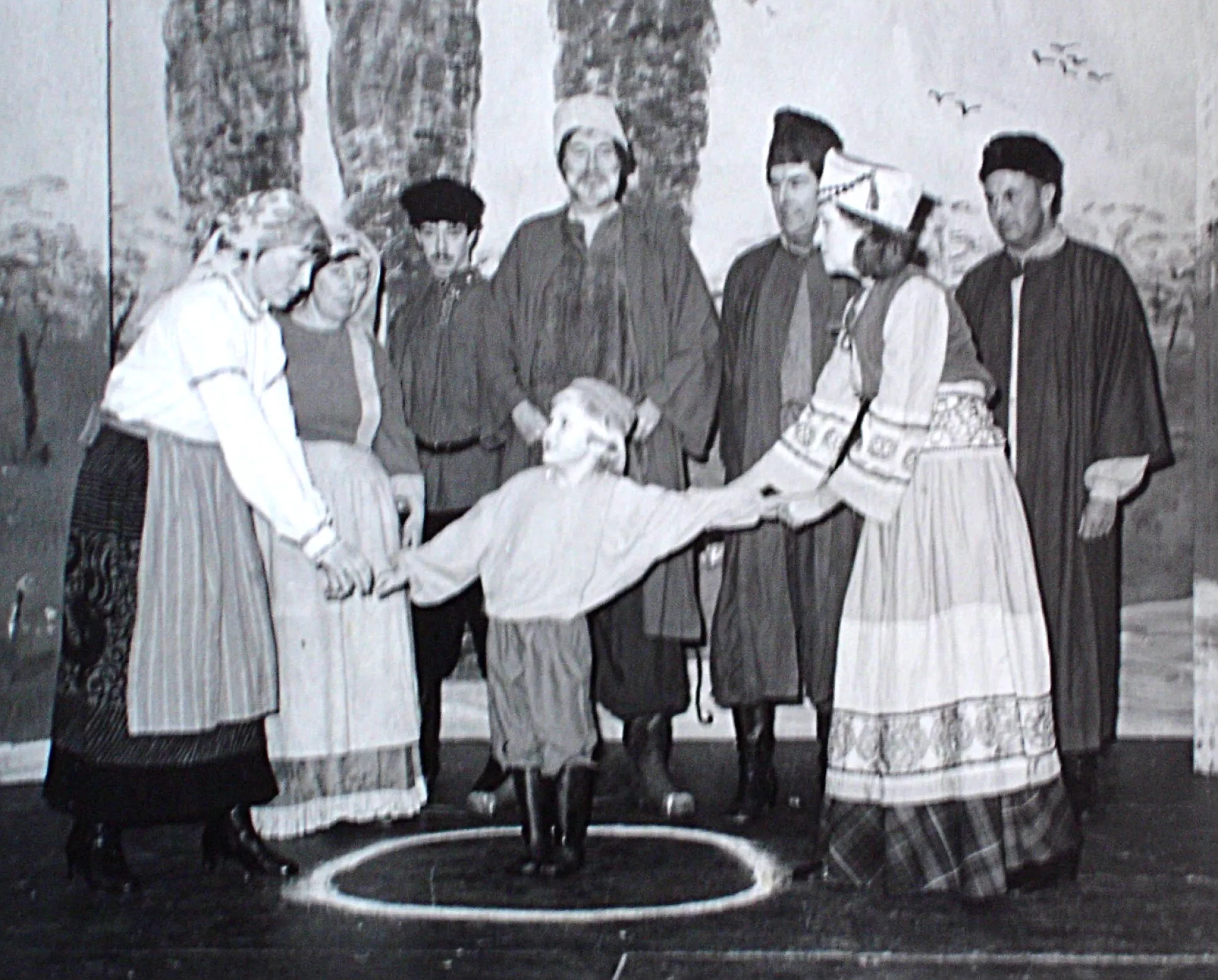 1981-03 The Caucasian Chalk Circle 01