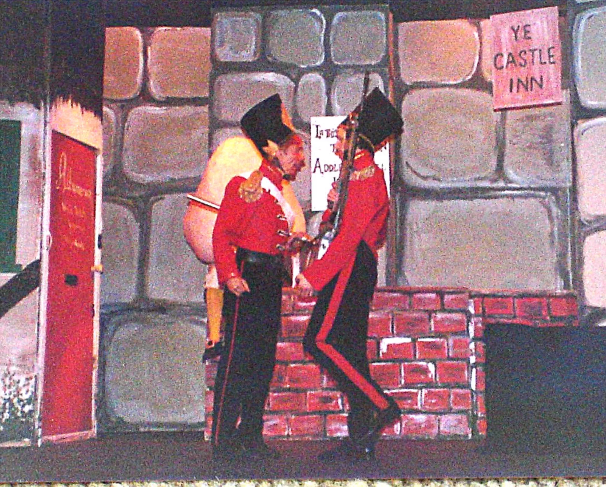 1981-12 Humpty Dumpty 01