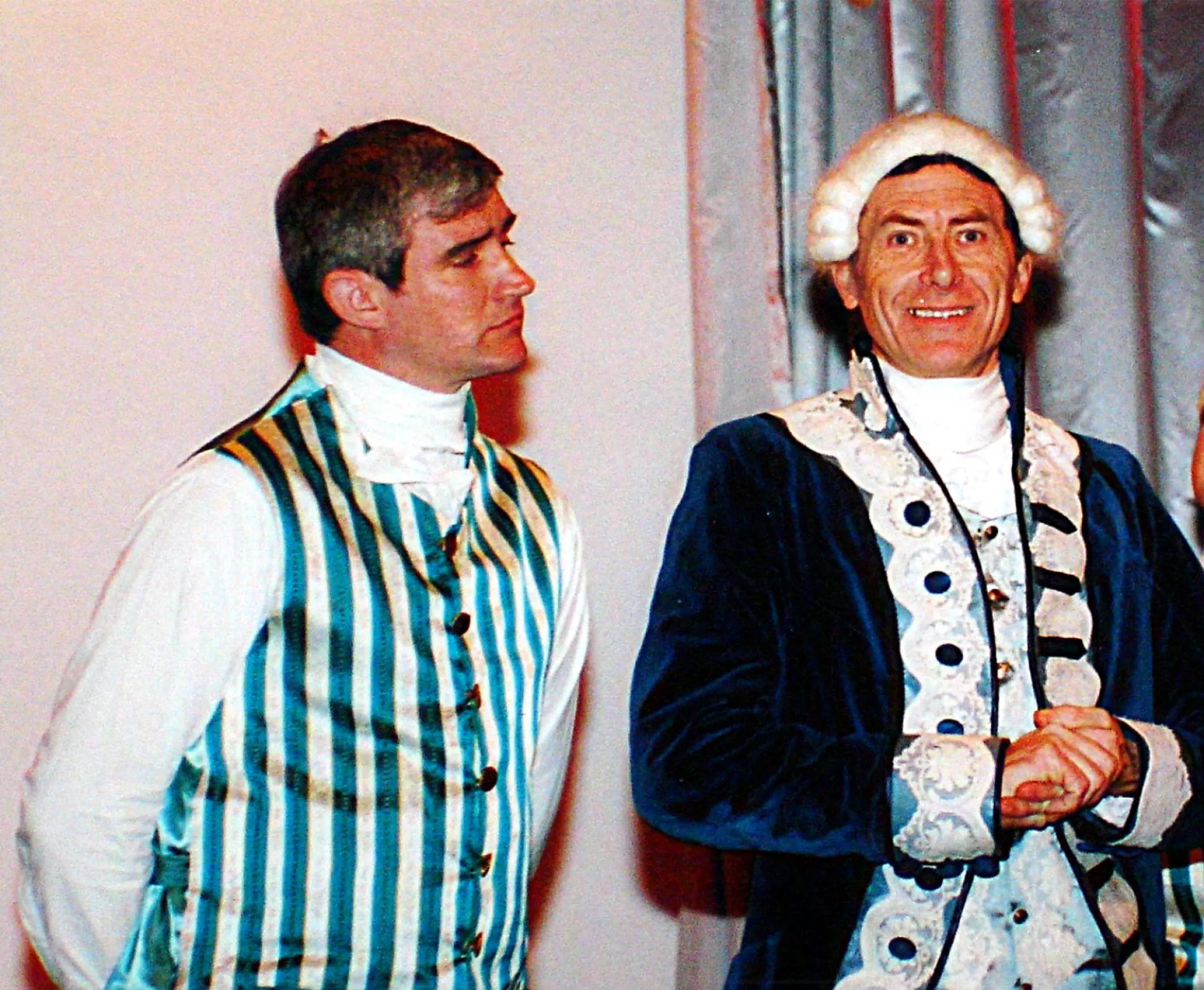 1993-09 Amadeus 02